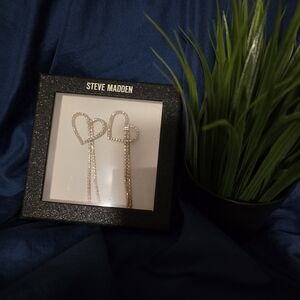 Steve Madden Earrings Nib